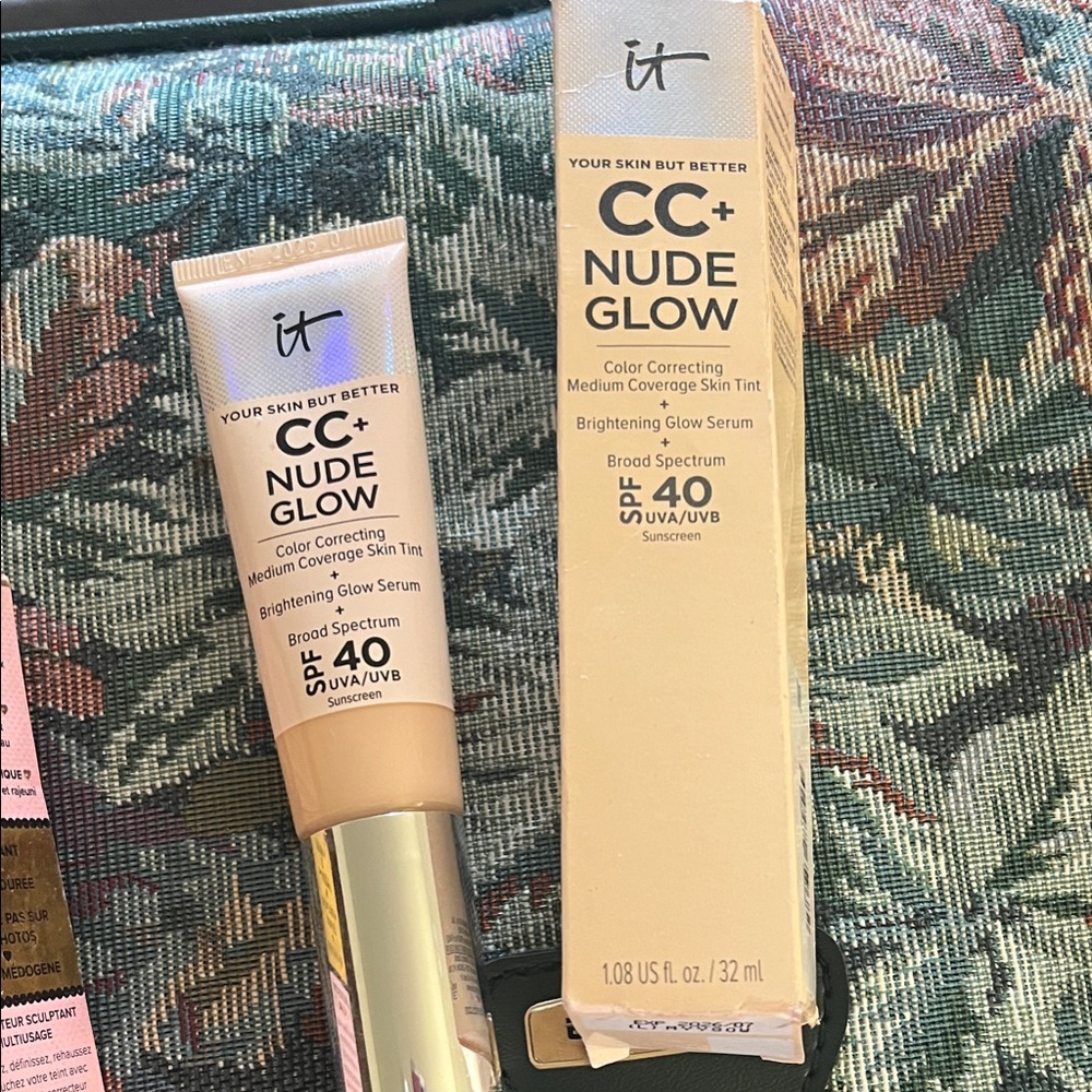 IT Cosmetics CC+ Nude Glow Medium Coverage Foundation